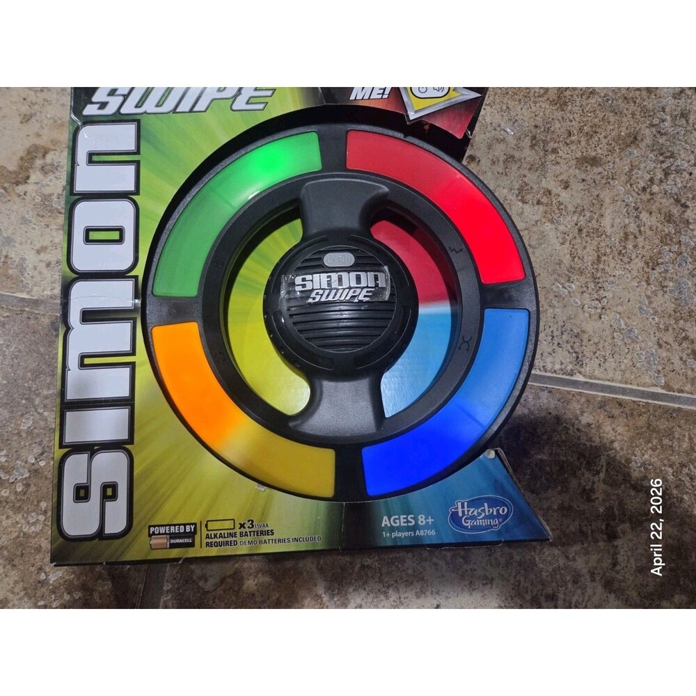 Simon Swipe Game 2014 Electronic Hasbro Tested Working Interactive New